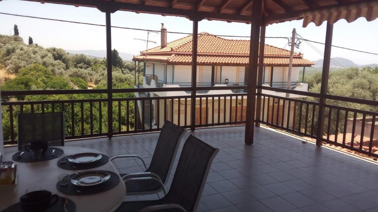 Вилла Balcony With View Korifasion Экстерьер фото
